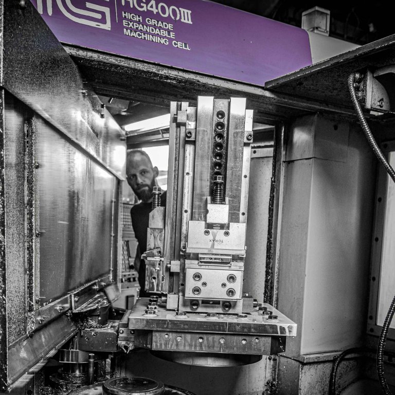 Stiel_Bewerkingen_Hitachi Seiki HG400